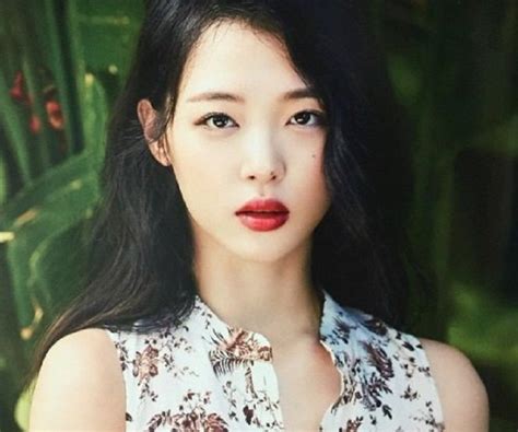 SULLI (CHOI JIN.